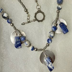Stunning vintage sodalite necklace and 2 pairs earrings